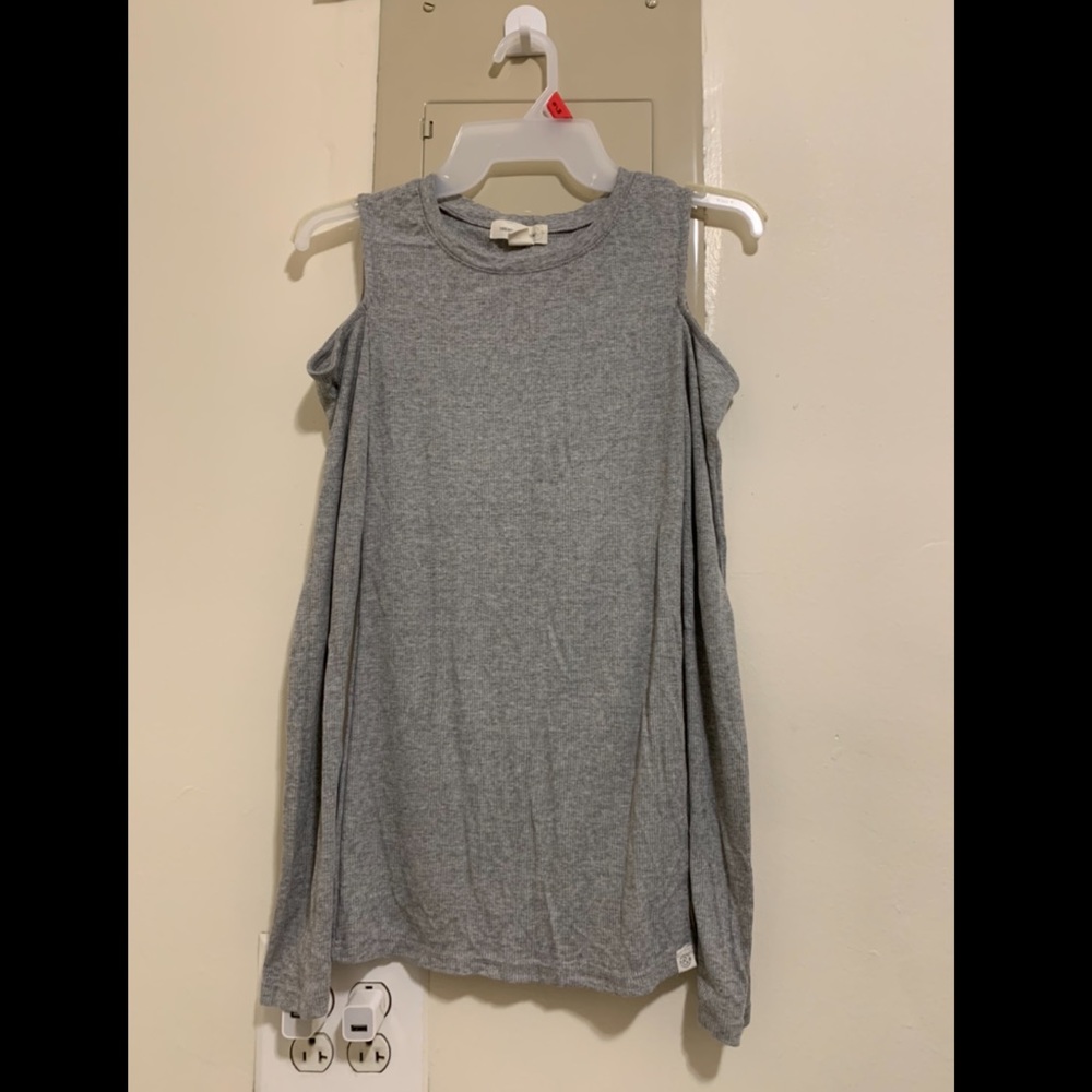 Treasure & Bond Open Shoulder Long Sleeves Top